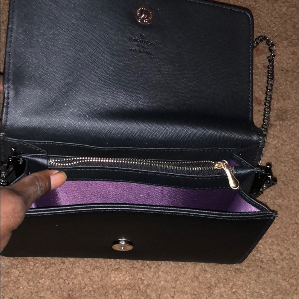 Purse - Picture 2 of 2